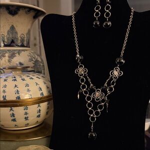 Elegant handmade, alpaca Silver and Black glass Necklace Set